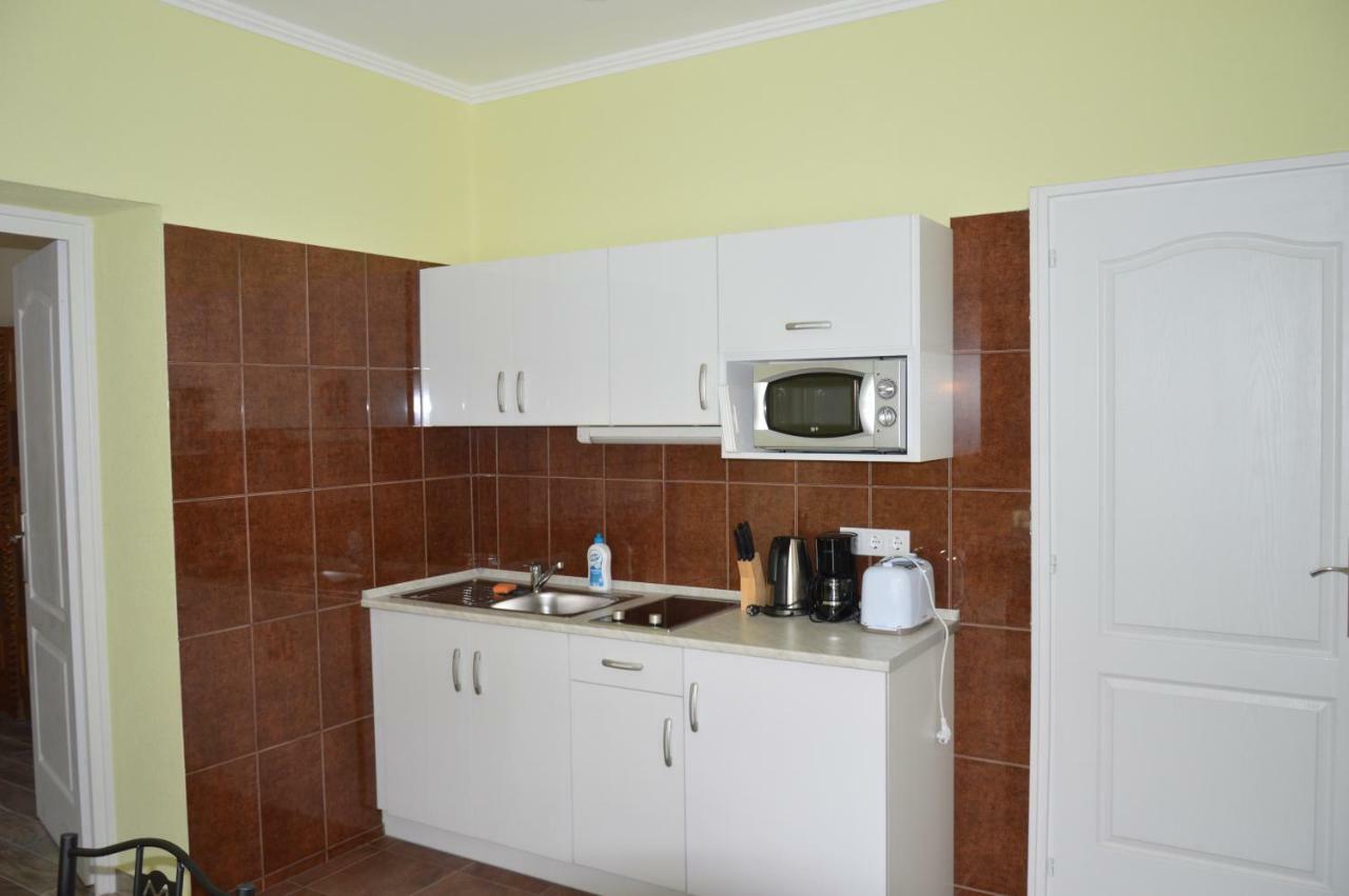 Varga Apartman Heviz Luaran gambar