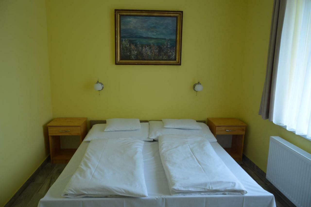 Varga Apartman Heviz Luaran gambar