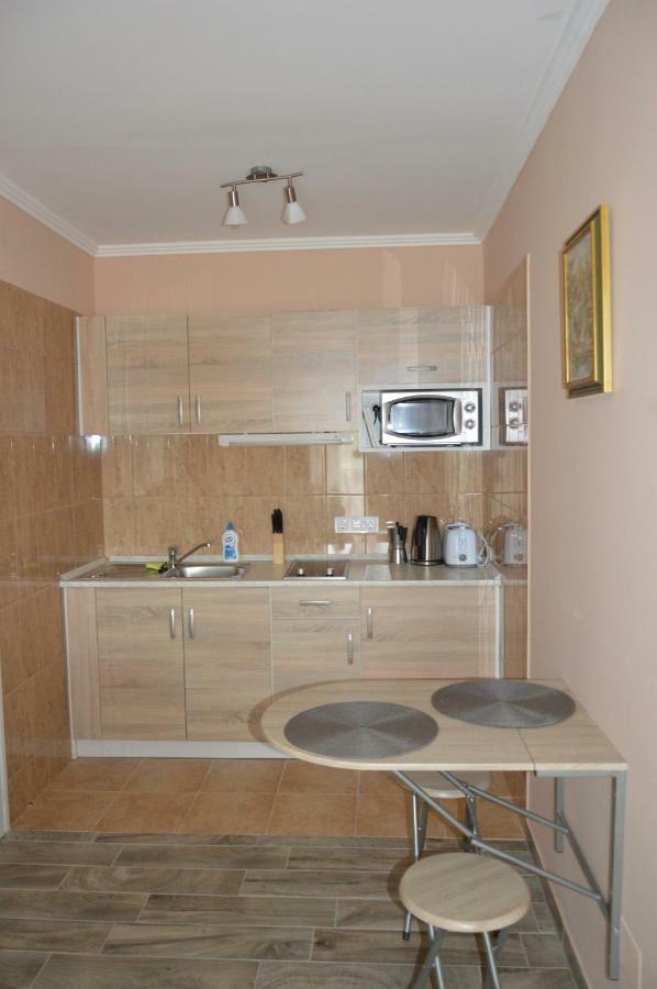 Varga Apartman Heviz Luaran gambar