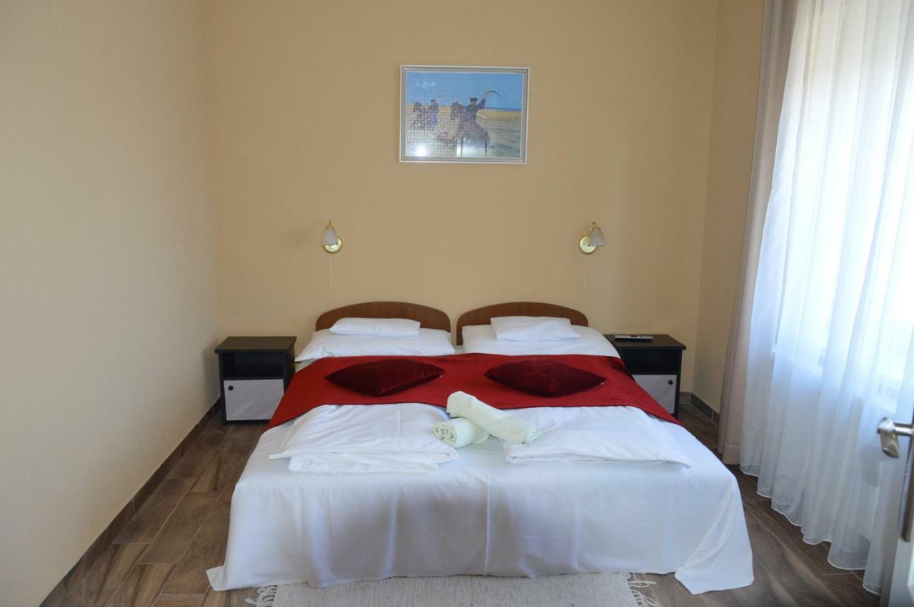 Varga Apartman Heviz Luaran gambar