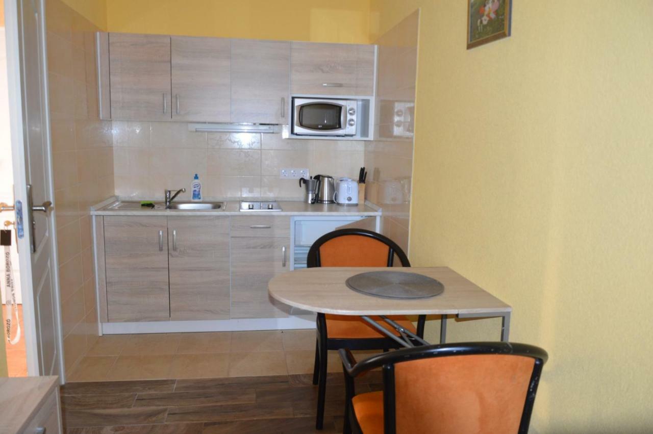 Varga Apartman Heviz Luaran gambar